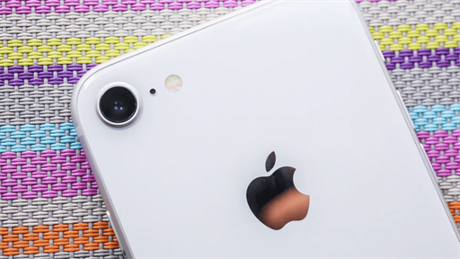 Apple lansirat će jeftini iPhone i stići će vrlo brzo