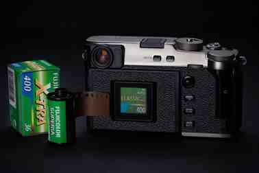 Fujifilm X-Pro 3 dizajniran tako da izgleda poput filmske kamere, skriva straÅ¾nji LCD zaslon