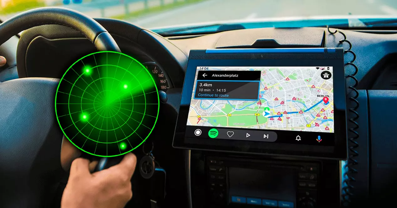 detect speed cameras with Android Auto